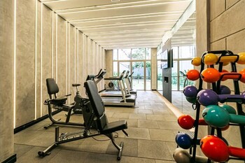 stayhome consolacao gym and balcony