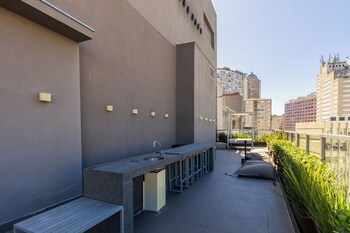 stayhome consolacao gym and balcony