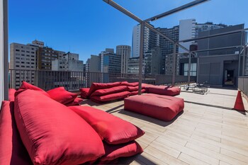 stayhome consolacao gym and balcony