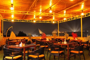Hostalio Pyramid View Hotel,,4 star