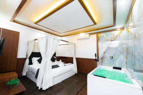 emmanuel residency