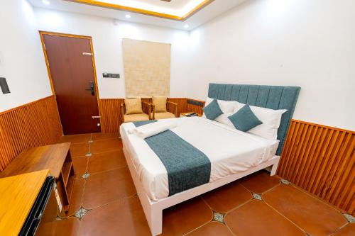 emmanuel residency