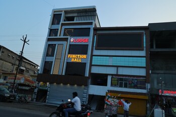 sp24 restaurant and lodge