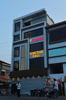sp24 restaurant and lodge