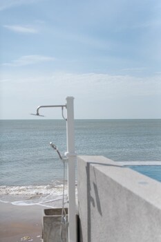 the village chumphon hotel