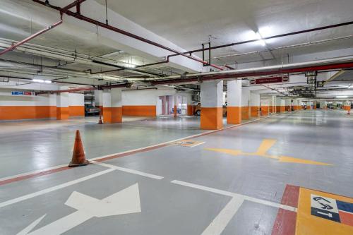 collection o near stadion utama gelora