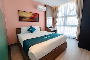 X-Men Hotel,,2 star