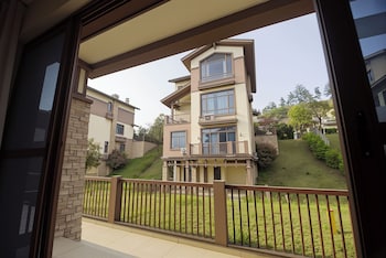 pandora valley villas