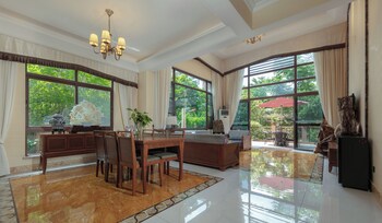 pandora valley villas