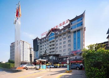 the sky gate hotel