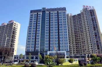 zhangjiajie merlot crystal hotel