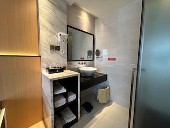 Zhangjiajie Merlot Crystal Hotel,,4 star
