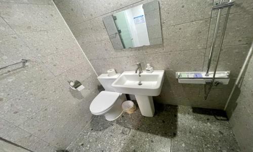 brown dot hotel geoje gohyeon branch