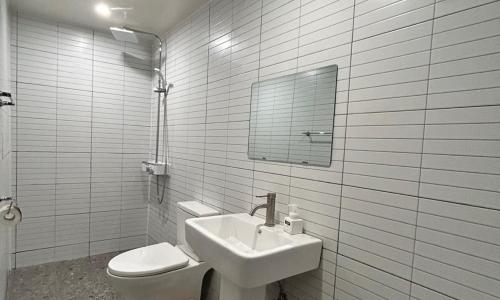 brown dot hotel geoje gohyeon branch