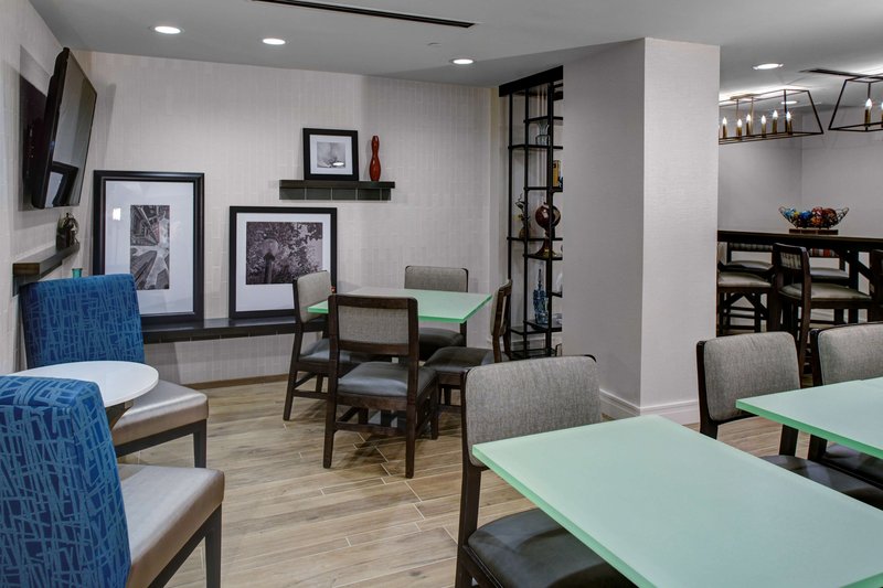 hampton inn atlanta georgia tech downtown