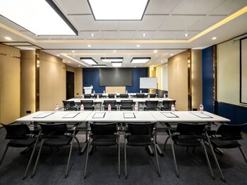 neolab hotel guangzhou financial city tianhe zhucun metro station