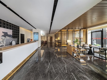 Neolab Hotel - Guangzhou Financial City Tianhe Zhucun Metro Station,,4 star