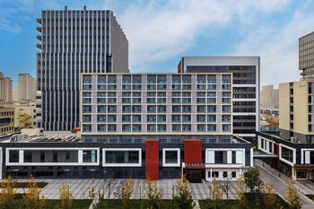 mehood lestie hotel xian xixian wuyue plaza afanggong south metro station store
