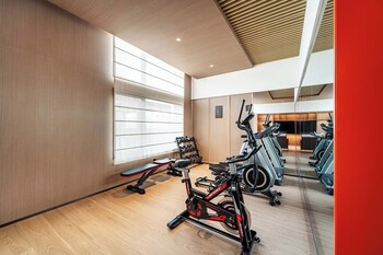 Mehood Lestie Hotel(Xi'an Xixian Wuyue Plaza Afanggong South Metro Station Store),,4 star