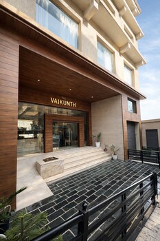 hotel vaikunth