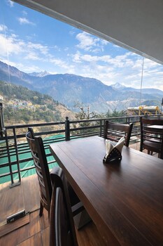 hotel vaikunth