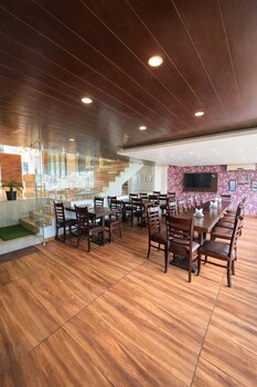hotel vaikunth