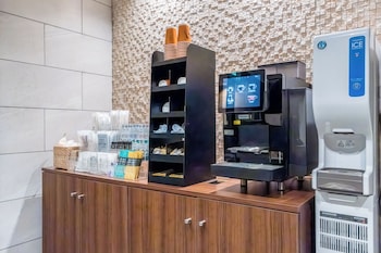 eslead hotel namba east
