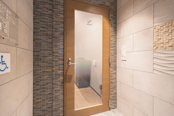 eslead hotel namba east