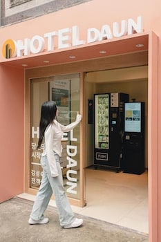 hotel daun guri