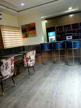 stallion luxury suites