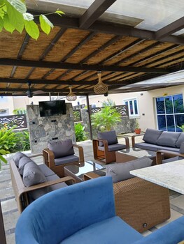 stallion luxury suites