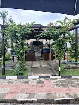 stallion luxury suites