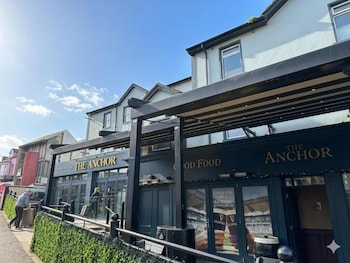 The Anchor Bar Complex,,3 star