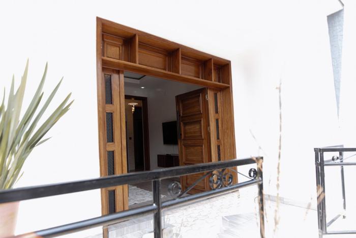 zola apartments