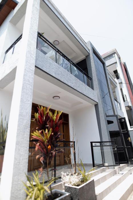 zola apartments