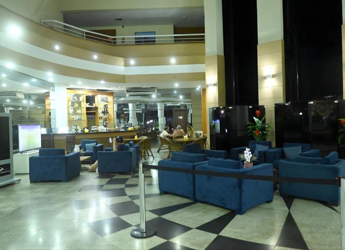 tropical executive hotel flat 905