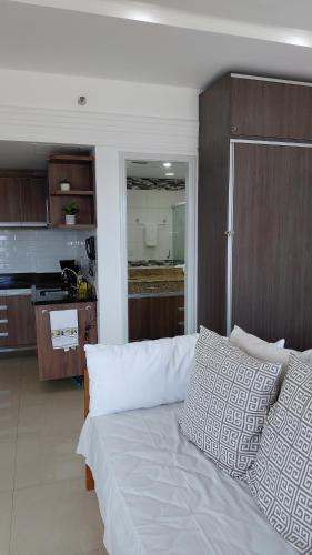 tropical executive hotel flat 905