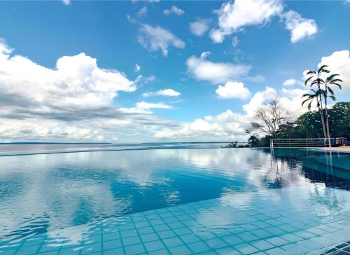 tropical executive hotel flat 905