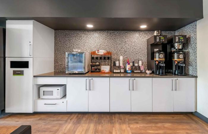 extended stay america premier suites denver international airport