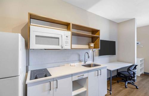extended stay america premier suites denver international airport