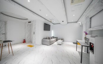 Gunsan Hasen Hotel,,2 star