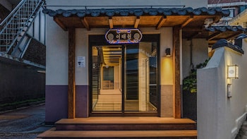 stay passport itaewon hotel and spa