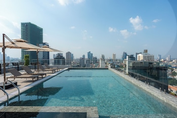 champs elysees hotel and suites