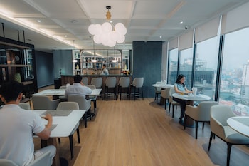 champs elysees hotel and suites