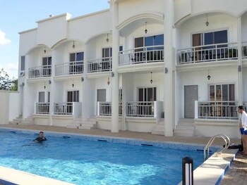 Shilla Hotel - Angeles City,,2 star