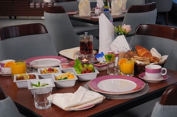 warwick hotel and spa al safa jeddah
