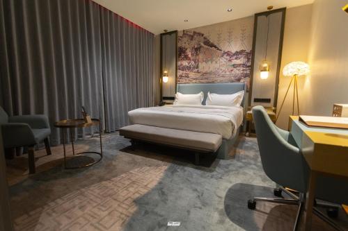 golden new smart hotel