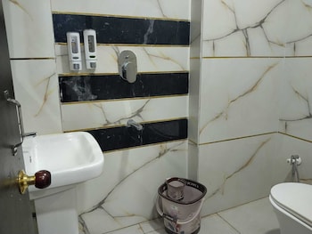 ad premium homes 3