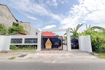 Hotel O Near Plaza Ambarukmo Formerly,,2 star