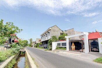 Hotel O Near Plaza Ambarukmo Formerly,,2 star